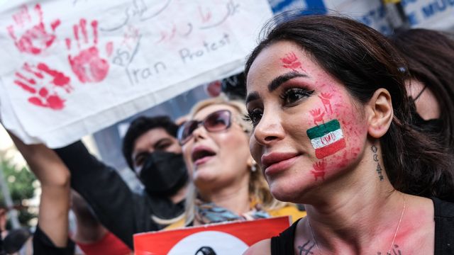 Les manifestations se poursuivent en Iran. [Sedat Suna - Keystone/EPA]