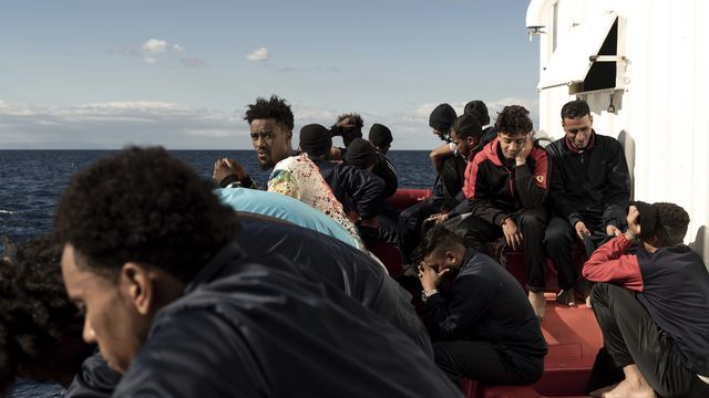 Le navire humanitaire Ocean Viking bloqué en Méditerranée avec 230 passagers à bord et objet d'un bras de fer entre la France et l'Italie sera accueilli à Toulon. [Vincenzo Circosta - Keystone]