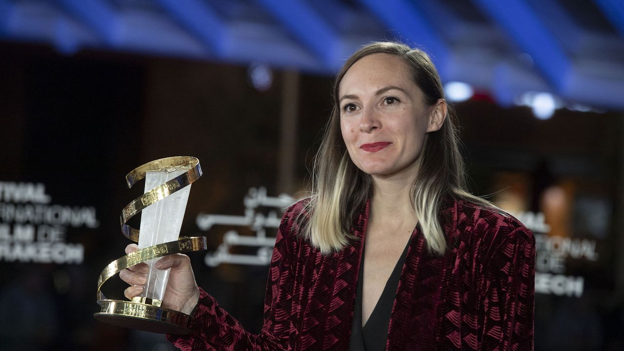 La réalisatrice suisse Carmen Jaquier honorée d'un Prix de la mise en scène à Marrakesh pour son film "Foudre".  [Jalal Morchidi  - Anadolu Agency via AFP]