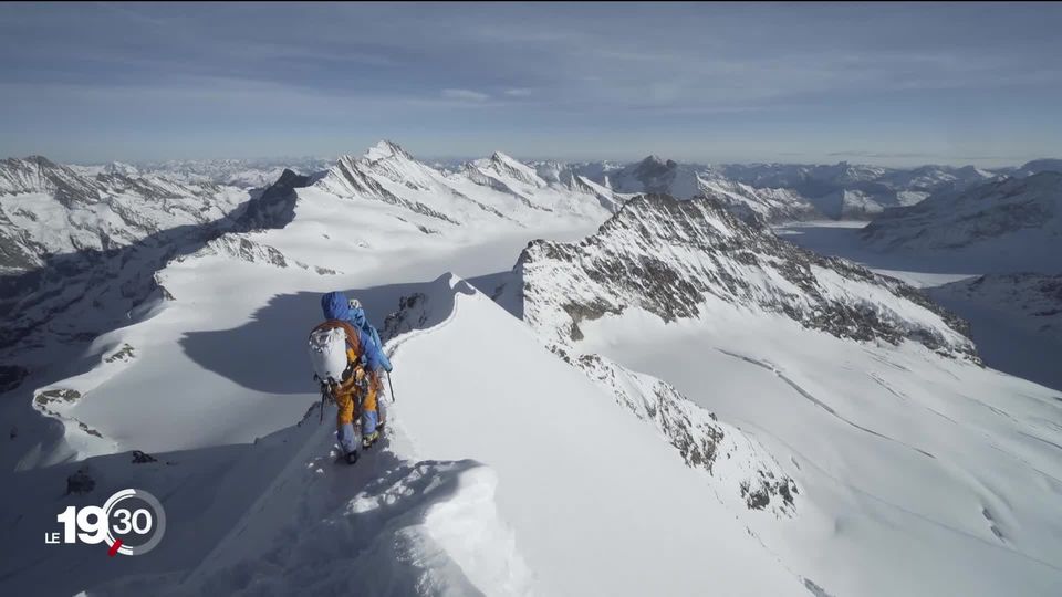 La journaliste Maya Chollet s’est lancé le défi de gravir 3 faces Nord parmi les plus difficiles des Alpes, une expérience dont elle a fait un podcast [RTS]