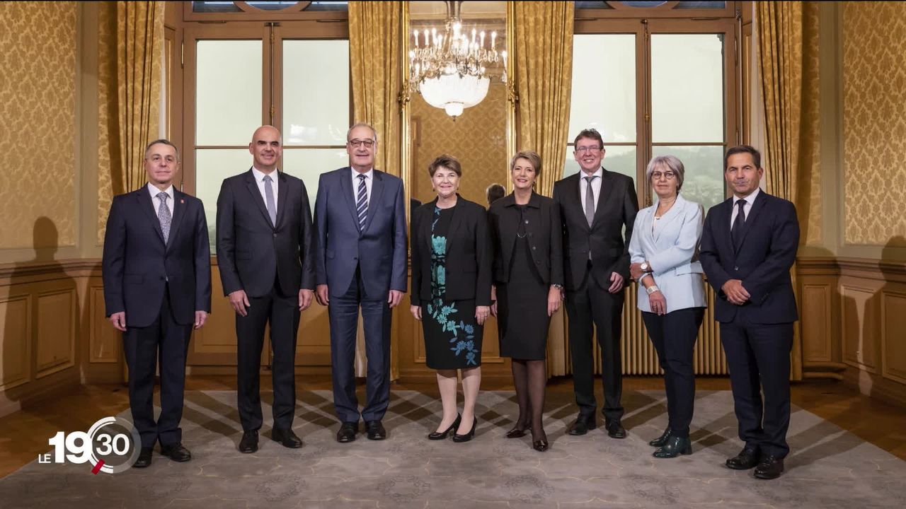 Forte réaction en Suisse alémanique avec la nouvelle composition du Conseil fédéral, à majorité latine et non-urbaine [RTS]