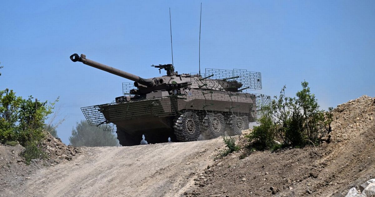 France promises Ukraine first light battle tanks – rts.ch