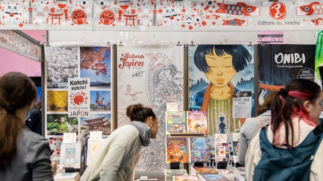 Des visiteurs dans l'espace Manga City du Festival de la bande dessinée d'Angoulême, le 19 mars 2022. [YOHAN BONNET  - APF]