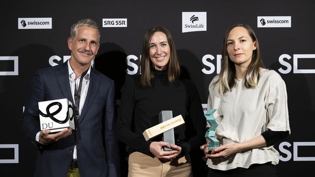 De gauche à droite, Dani Heusser, Sophie Jarvis et Carmen Jaquier, lauréats du Prix de Soleure en 2023. [Anthony Anex - Keystone]