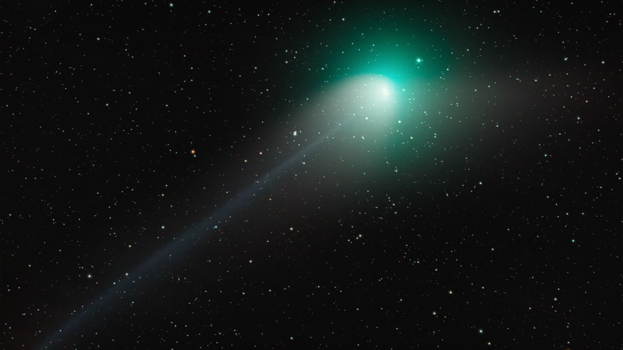 La comète C/2022 E3 (ZTF) capturée le 27 janvier 2023. [Alessandro Bianconi/Edu INAF - Wikimedia/CC2.0]