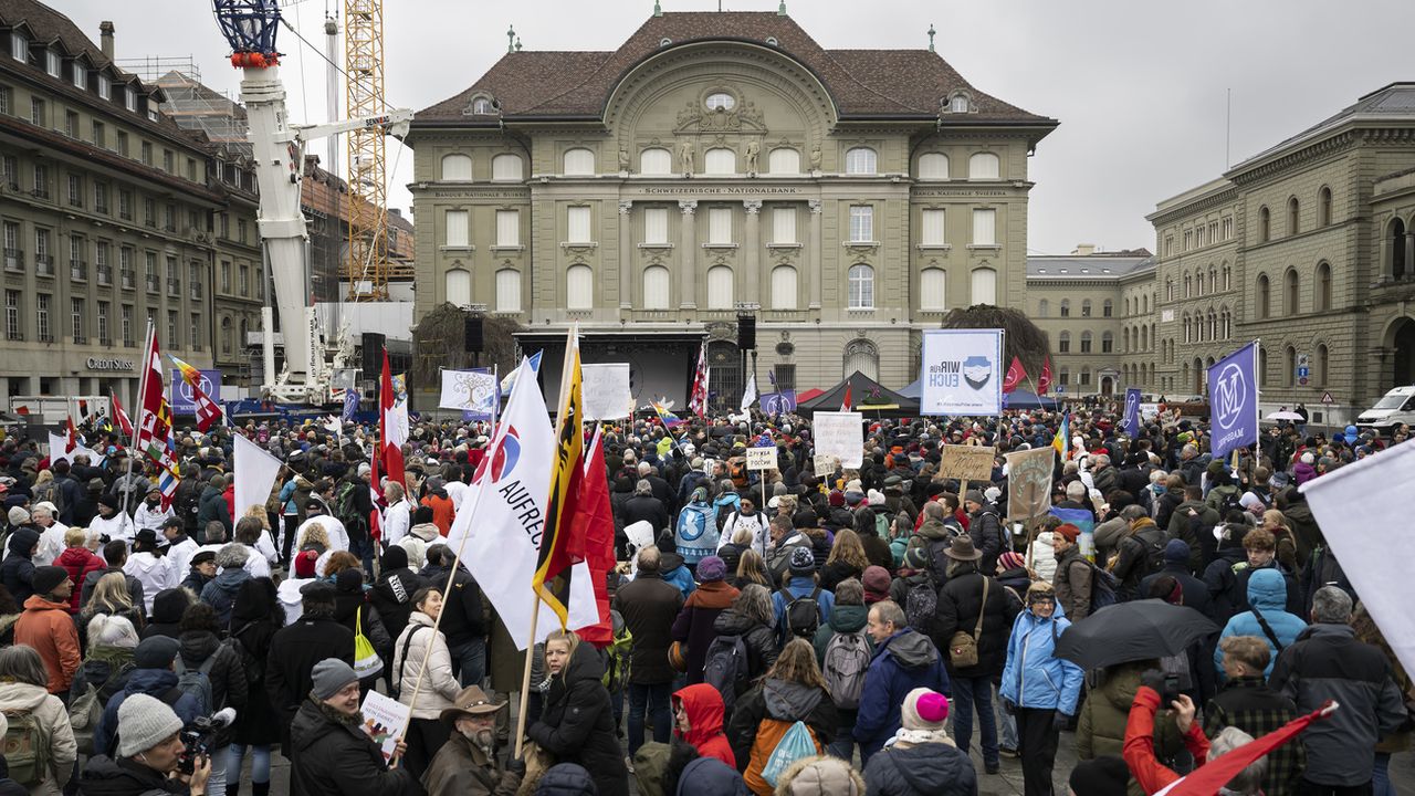 Manifestation de la droite dure à Berne en faveur de la paix en Ukraine - Suisse