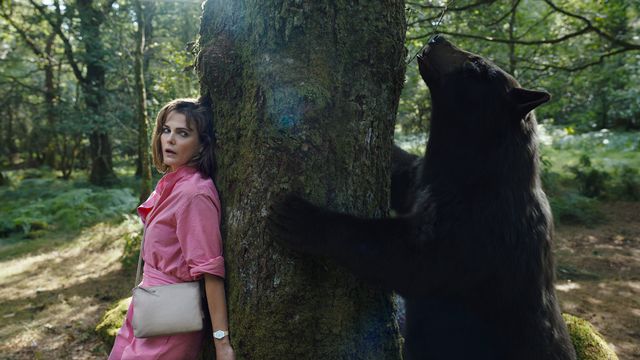 Une image tirée du film "Crazy Bear" de Elizabeth Banks. [Universal Pictures]