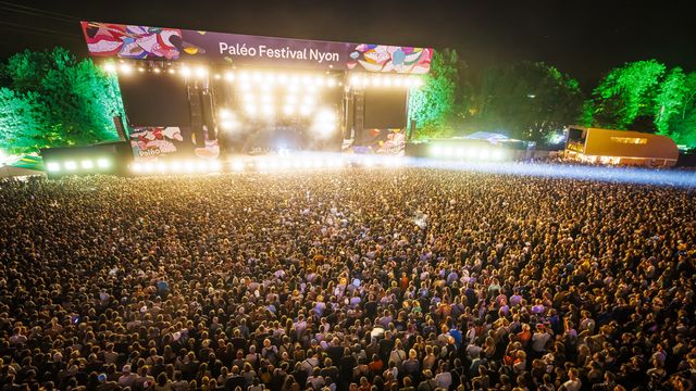 Le public de la grande scène du Paléo Festival en attente du concert de Orelsan, le 23 juillet 2022. [Valentin Flauraud - KEYSTONE]