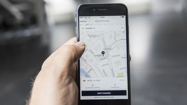 Le TF confirme que les chauffeurs Uber exercent une activité lucrative dépendante. [CHRISTIAN BEUTLER - KEYSTONE]