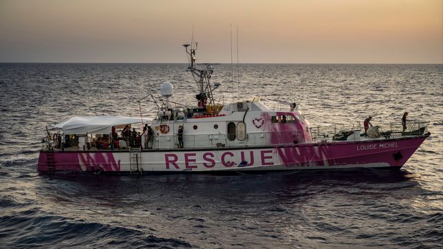 Le navire humanitaire Louise Michel est immobilisé par l'Italie, annonce l'ONG. [Thomas Lohnes - AFP]