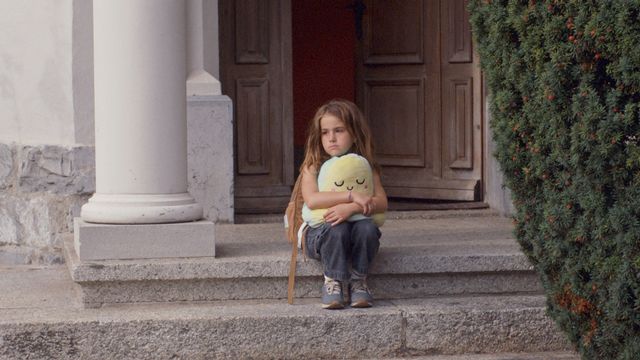 Une image extraite de "L'amour du monde", un film de Jenna Hasse avec Esin Demircan. [RTS - Langfilm Production]