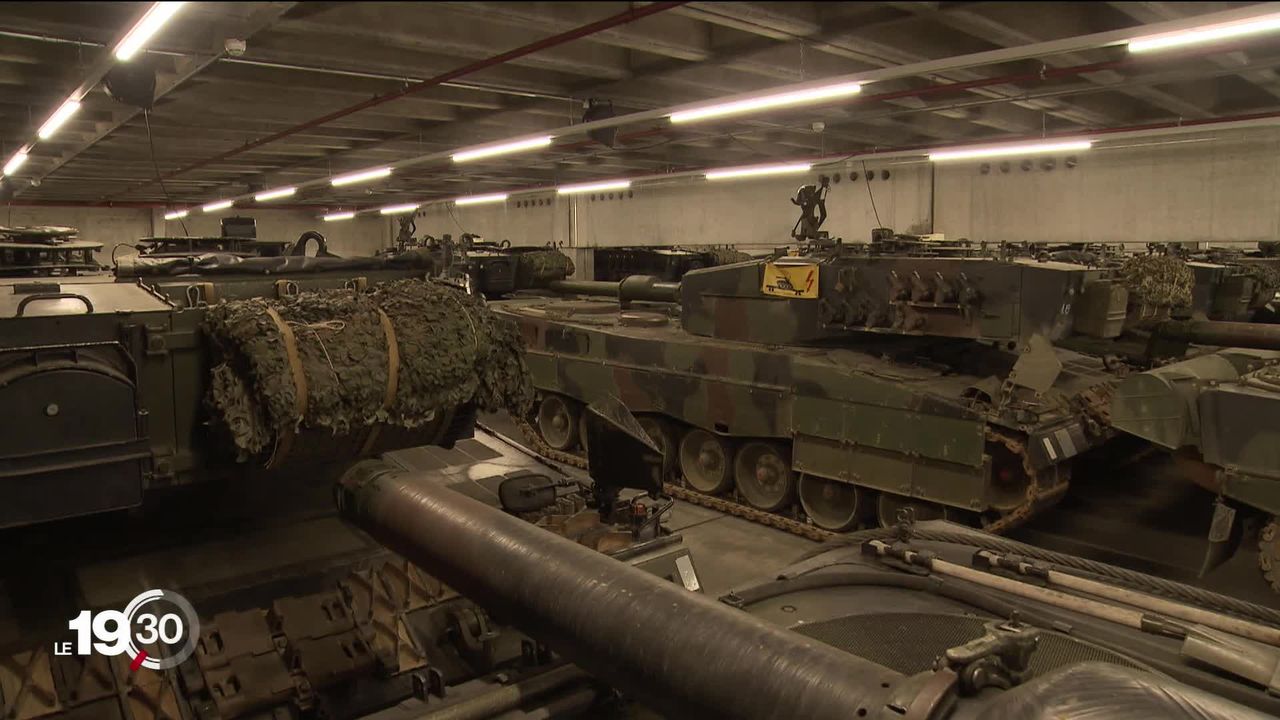 Le Conseil fédéral accepte que 25 chars Leopard 2 soient mis hors service pour être envoyés en Allemagne, qui s’est engagée à les garder pour elle [RTS]