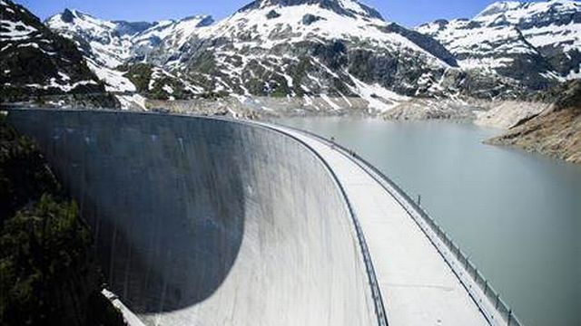 Swissgrid a acquis la première tranche de la réserve d'énergie hydraulique pour l'hiver prochain. [Keystone]