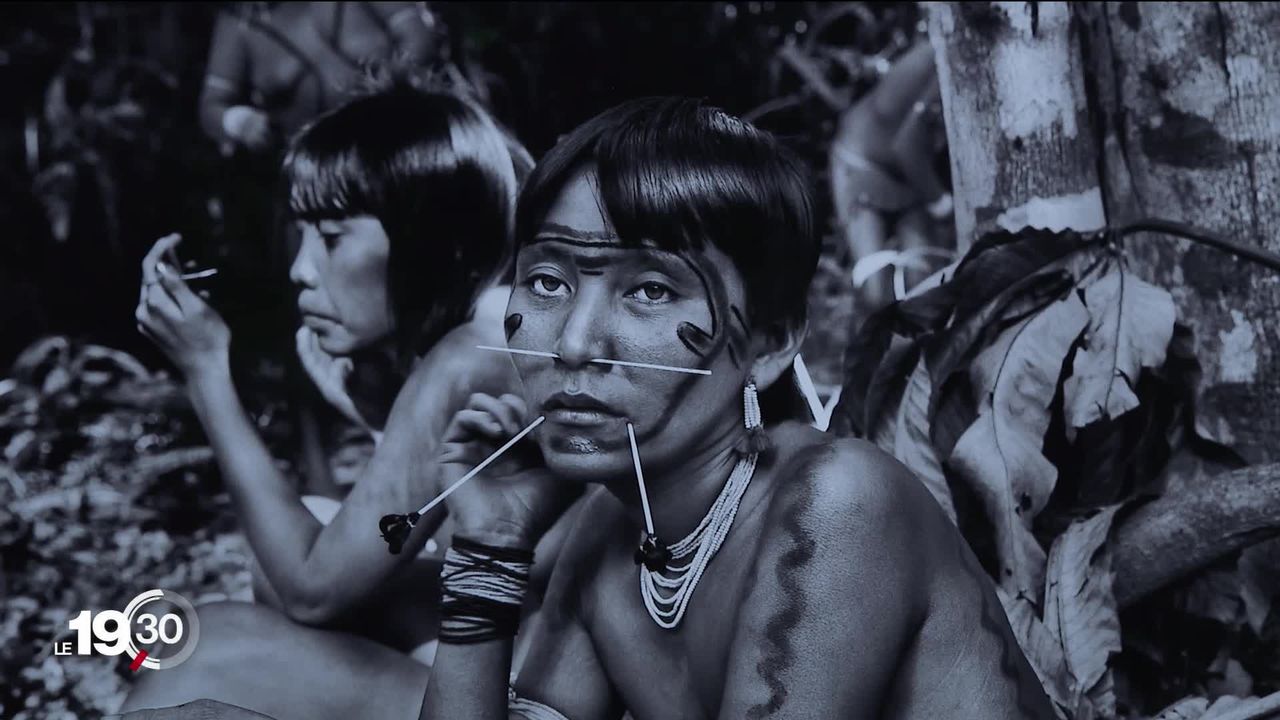 À Zurich, le photographe Sebastiao Salagdo montre l'Amazonie comme on ne l'a jamais vue [RTS]