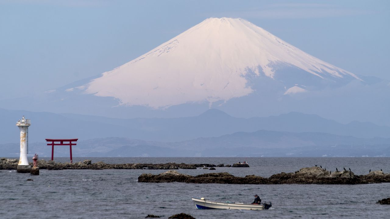 Le Mont Fuji est un emblème naturel du Japon. [AP Photo/Kiichiro Sato - Keystone]