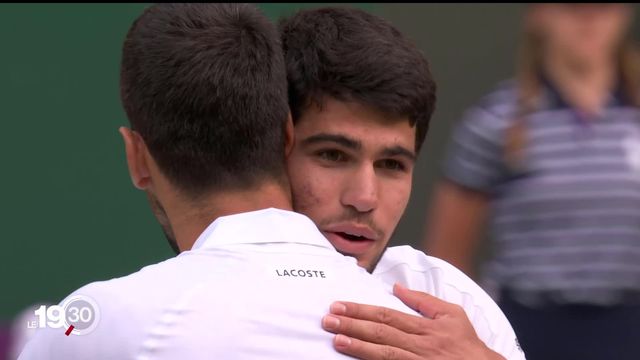 Wimbledon: Carlos Alcaraz dompte Novak Djokovic en cinq sets et remporte son deuxième titre du Grand Chelem [RTS]