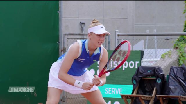 Tennis féminin : rencontre avec Céline Naef jeune espoir du tennis Suisse [RTS]