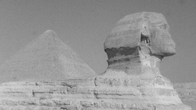 L'EGYPTE : LE PHARAON, HOMME ET DIEU - 65.04.09 [RTS]