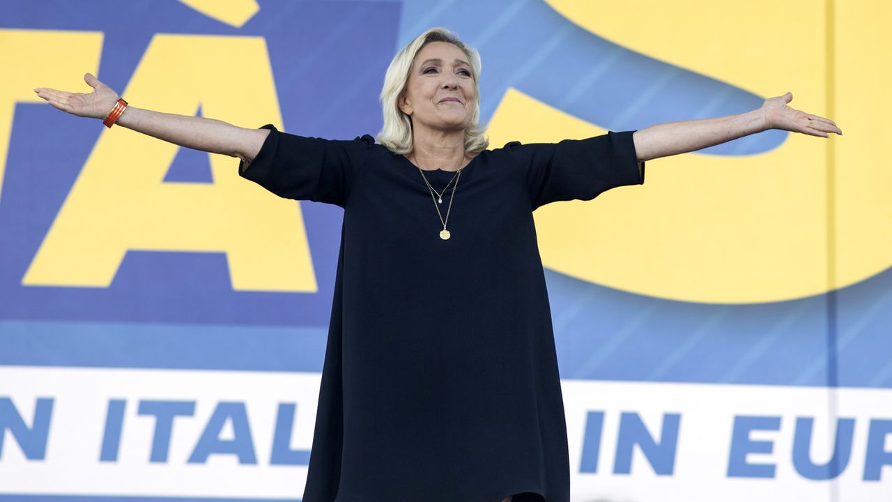Marine Le Pen se déclare "candidate naturelle de son camp à la présidentielle" de 2027. [Claudio Furlan - Keystone]
