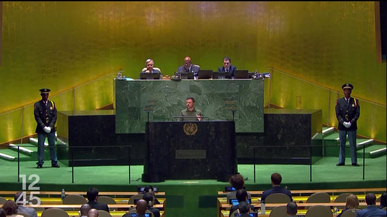 Volodymyr Zelensky a fait le déplacement à New York lors de l'Assemblée générale de l'ONU. Le président ukrainien a affirmé vouloir faire perdurer sa lutte sur le terrain diplomatique [RTS]