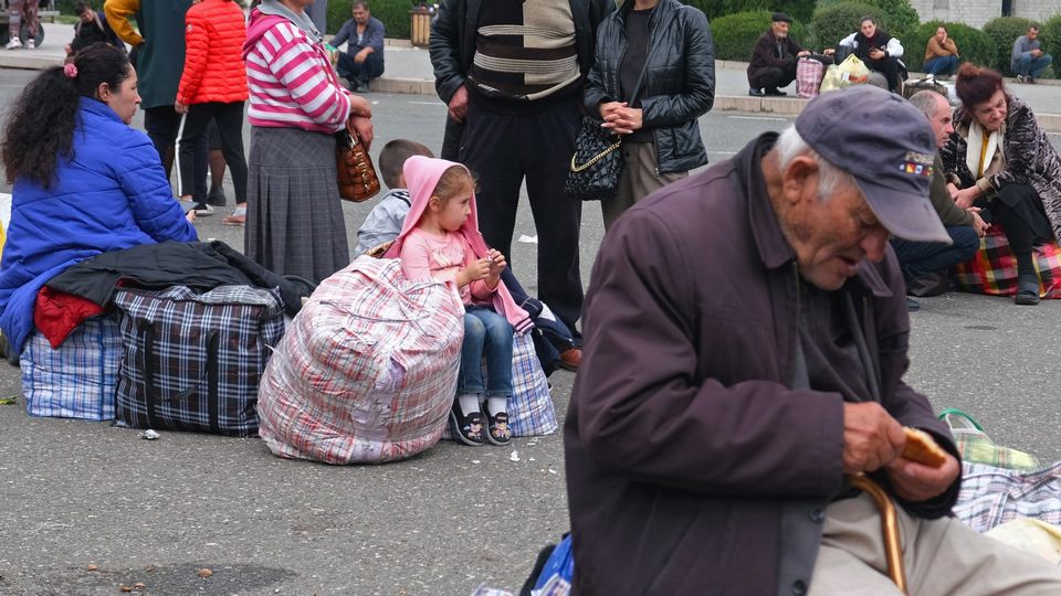 Près de 5000 réfugiés du Haut Karabakh sont jusqu'à présent arrivés en Arménie. [Hasmik Khachatryan - Reuters]