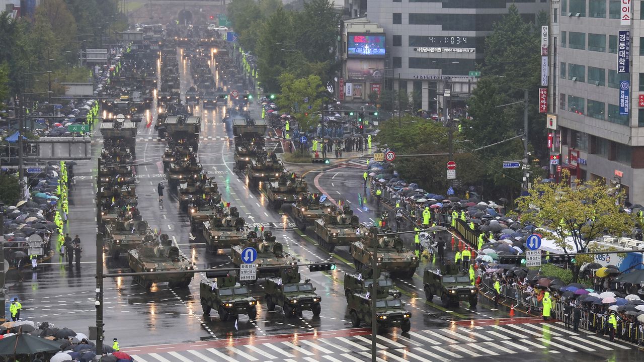 La Corée du Sud a organisé son premier défilé militaire en dix ans. [SUH DAE-YEON - KEYSTONE]