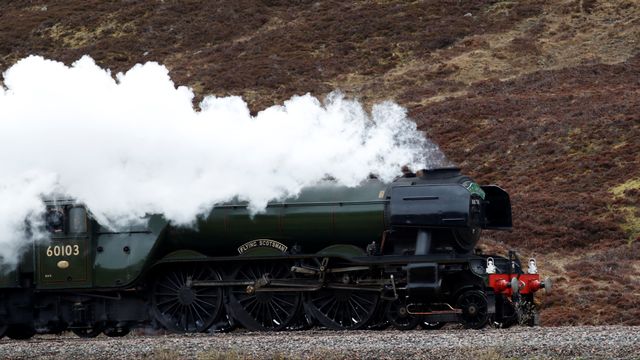 La locomotive à vapeur du Flying Scotsman en Ecosse, en 2019. [Russell Cheyne  - Reuters]