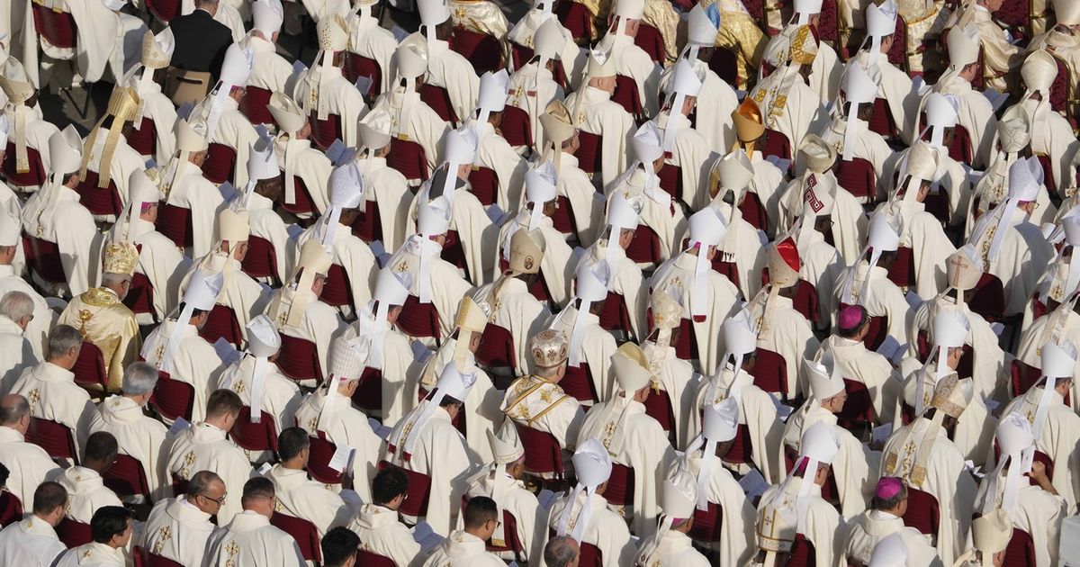 Le Synode des évêques : Ouverture des débats sur l’avenir de l’Église catholique avec des enjeux sur la place des femmes et des couples homosexuels