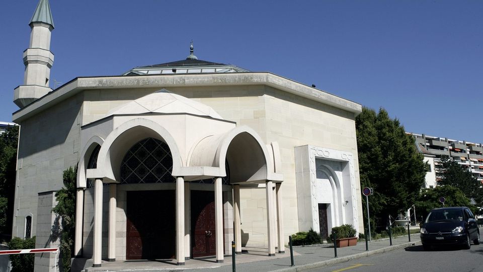 Une pétition demande le départ d'un imam de la Grande mosquée de Genève. [Salvatore Di Nolfi - Keystone]