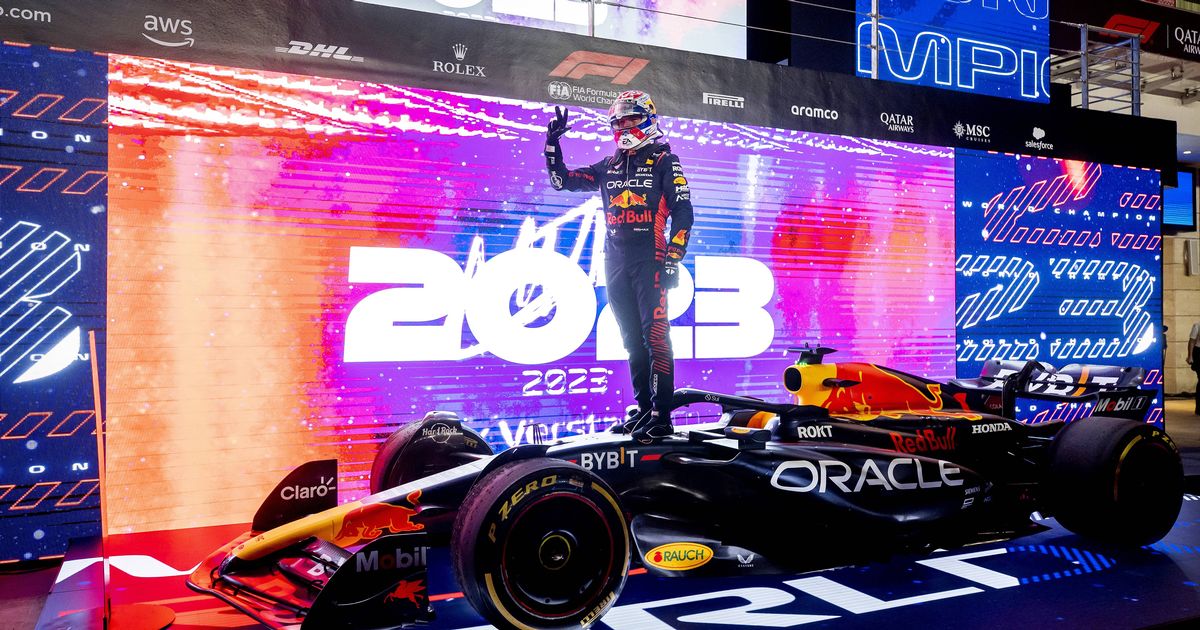 Max Verstappen remporte son troisième titre consécutif de champion du monde de Formule 1 à seulement 26 ans.