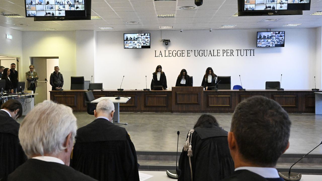 La justice italienne a condamné lundi plus de 200 membres de la puissante ’Ndrangheta. [AP Photo/Valeria Ferraro - Keystone]